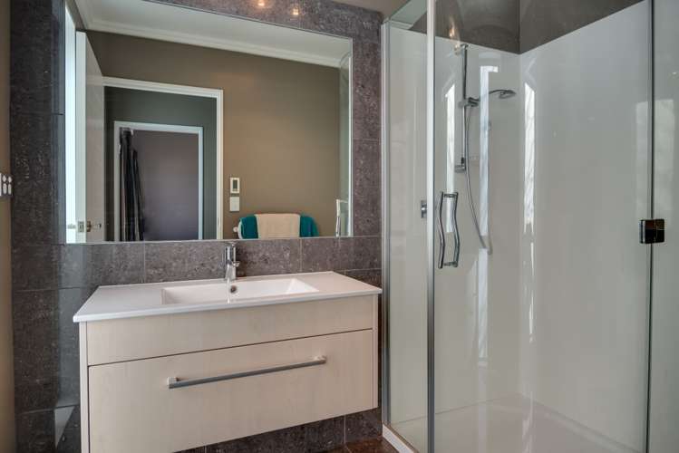 1 West Green Parklands_14