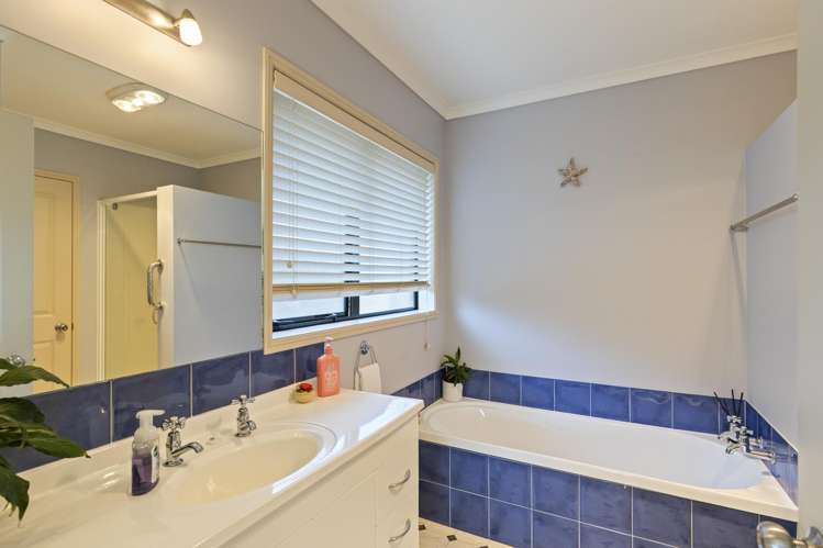 6 Royal Heights Glen Avon_25