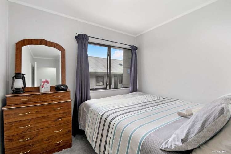 2/67 Charntay Avenue Clover Park_7