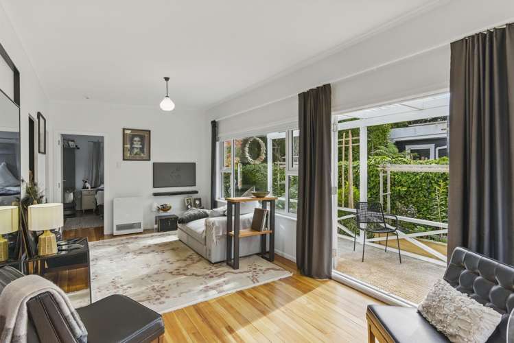 1/52 Matatua Road Raumati Beach_8