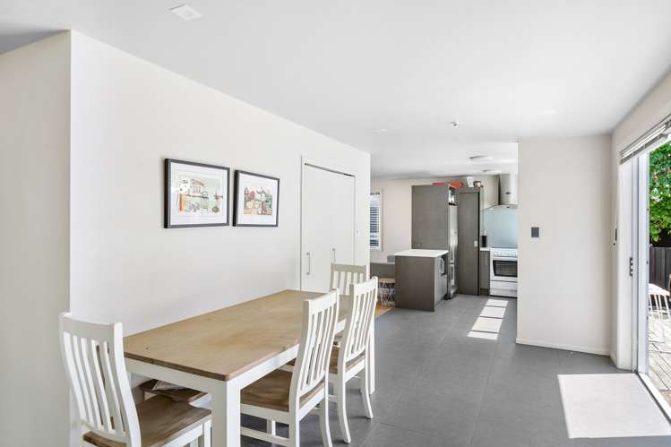 77 Hallenstein Street Queenstown_7