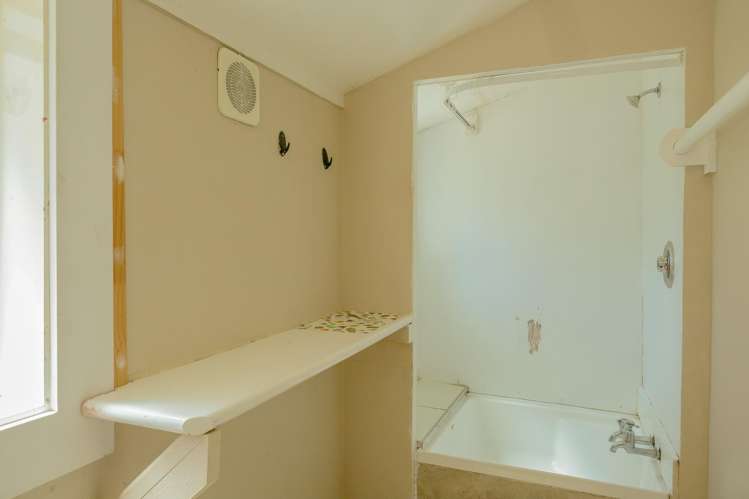 9 Alexander Terrace Greymouth_32