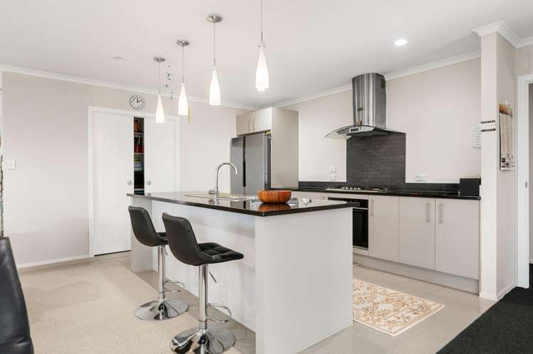 9A + 9B Foxbury Court Rototuna North_2
