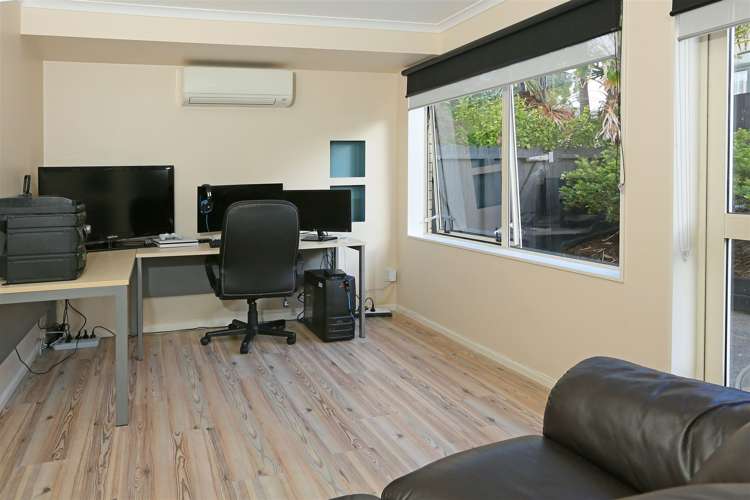 9 Chardonnay Rise Henderson_9