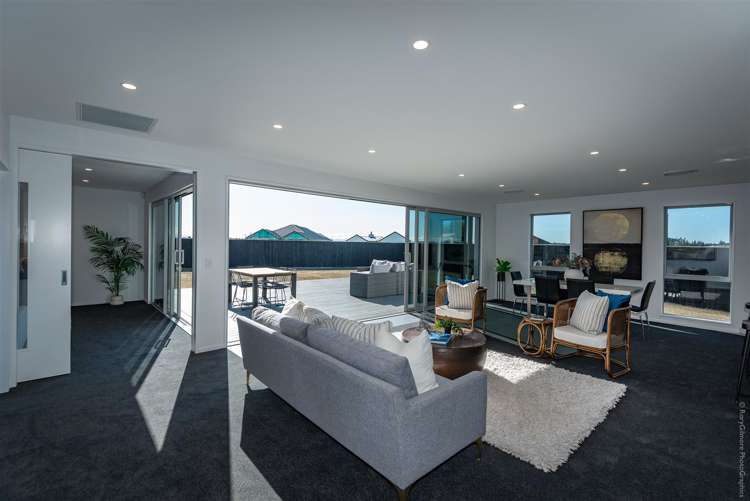 35 Candlesticks Crescent Lincoln_10