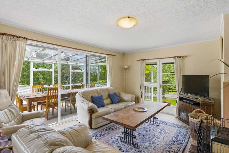 258 Waitohu Valley Road Otaki_12