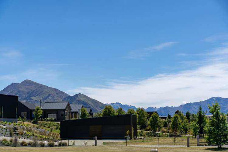 2 Mount Linton Avenue Wanaka_2