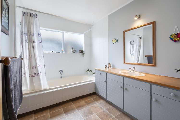 18 Sandon Road Feilding_4