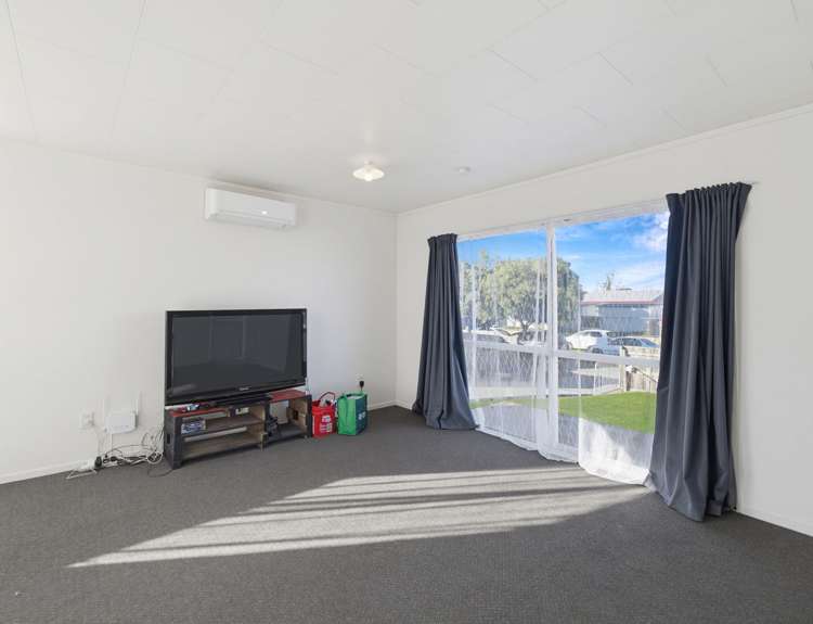 8 Kilkee Terrace Flaxmere_4