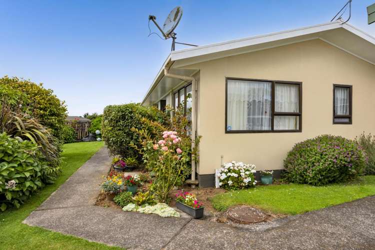 8B-8C Oswald Place Stratford_1