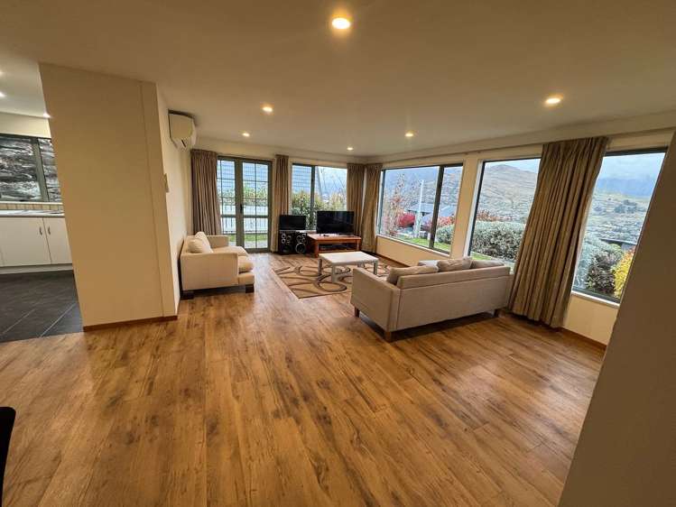 95 Hensman Road Queenstown_18