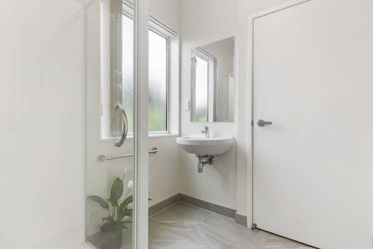 83 Grove Road Papakura_15