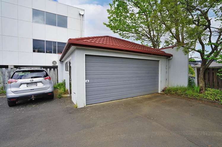 7 Hardley Street Hamilton Central_1