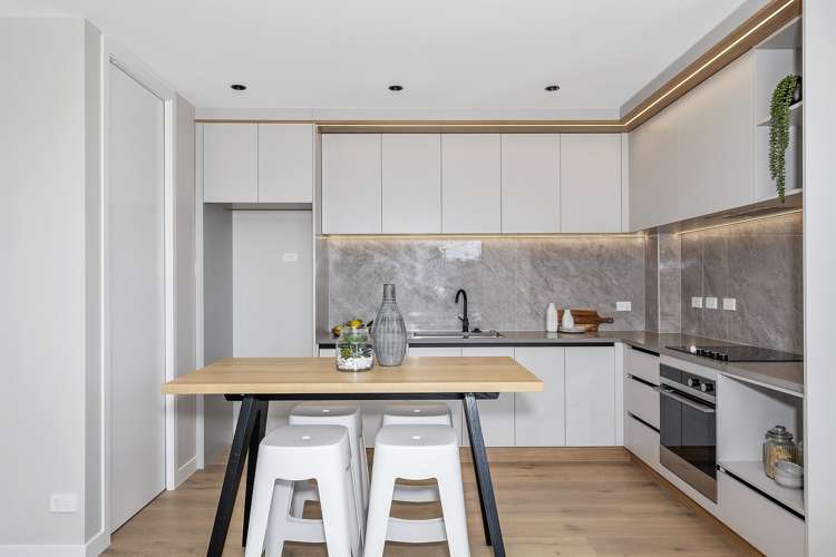 1/12 Burns Avenue Takapuna_7