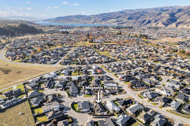 5 Magnetic Place Cromwell_21