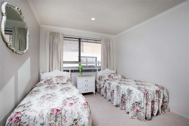 2/504 Devon Street East Strandon_1