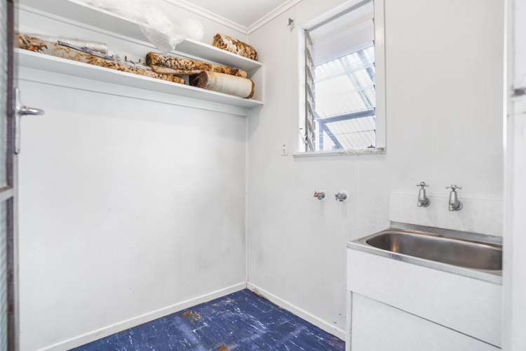 81 New Windsor Road New Windsor_16