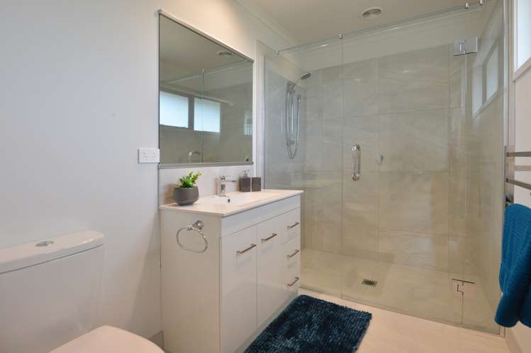 16 Rolling Stone Rise Tikipunga_5