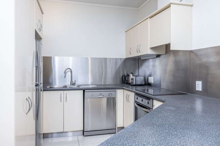 2f/105 Albert Street Auckland Central_8