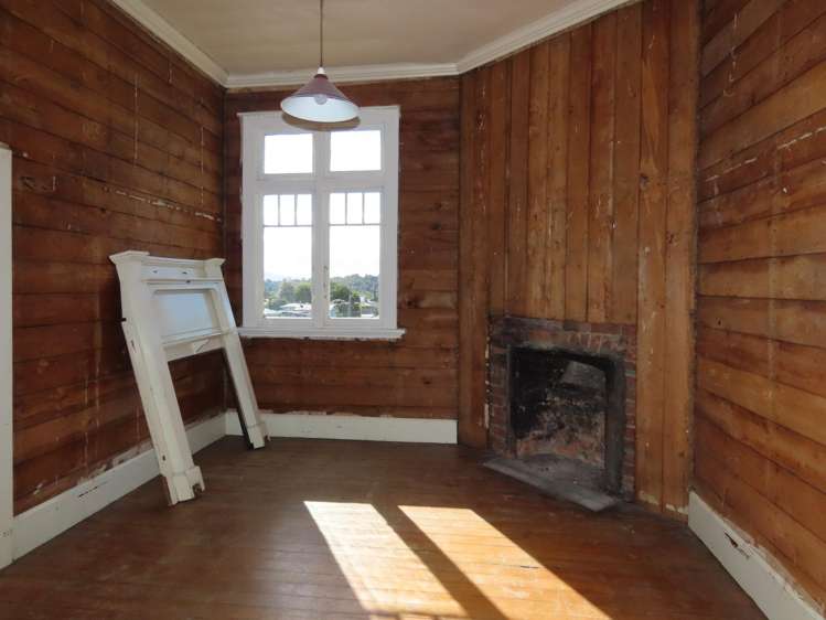 28 Broadway Reefton_11