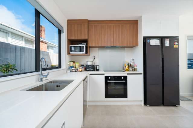 2/10 Alan Avenue Henderson_2