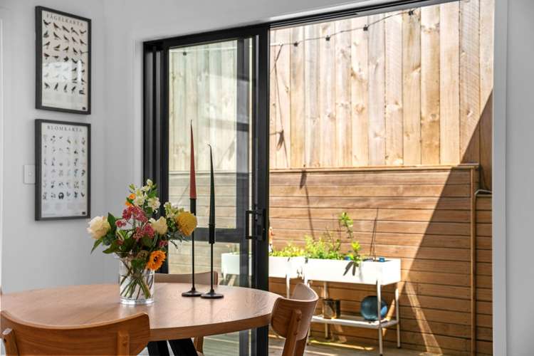 562d Beach Road Rothesay Bay_10