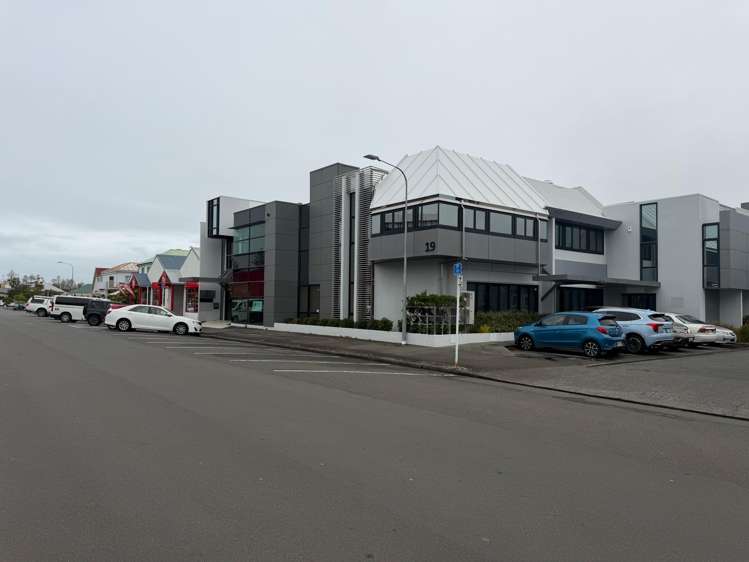 19&23-25 Bower Street Napier South_1