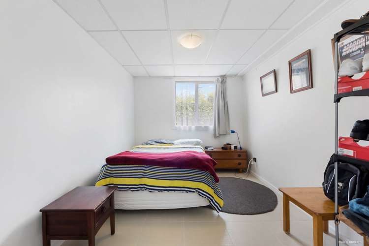 2 Maunder Place New Lynn_13