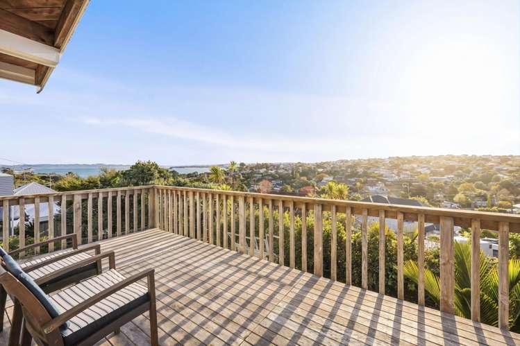13 Colmar Road Mellons Bay_20