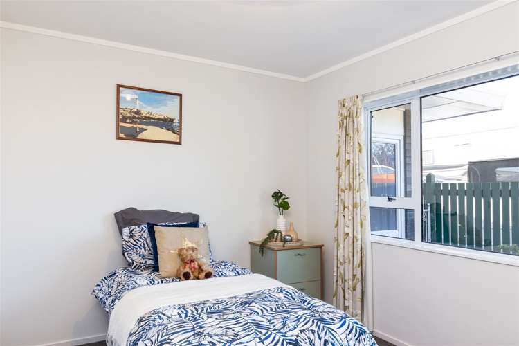 8a Robalan Place Redwoodtown_14