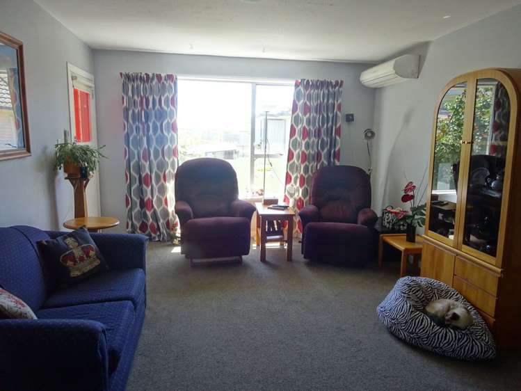 2/16 Allens Road Allenton_7