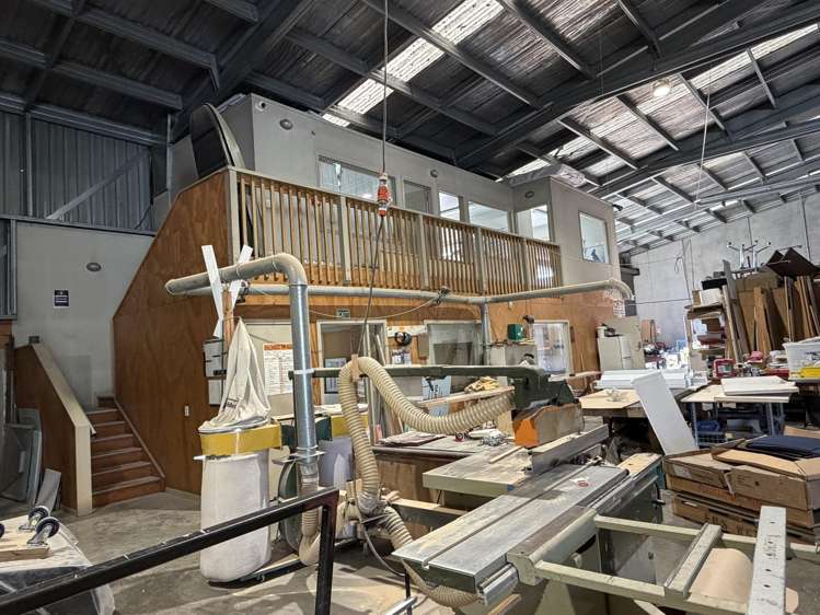 1 Packham Crescent Stoke_6