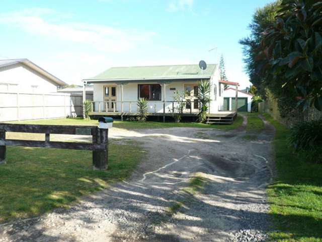 205 The Square Whangamata_1