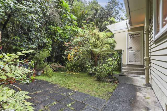 2 York Road Titirangi_4