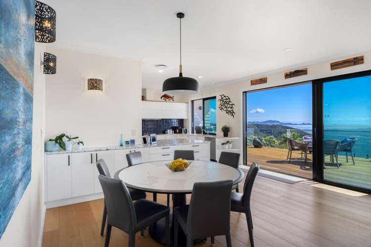 47 and 49 Russell Heights Russell_8