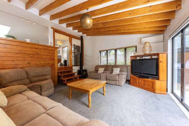 482 Huia Road Laingholm_8