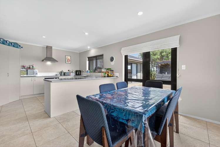 293 Ostrich Road Patumahoe_17