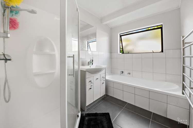 2/40 Savoy Road Glen Eden_8