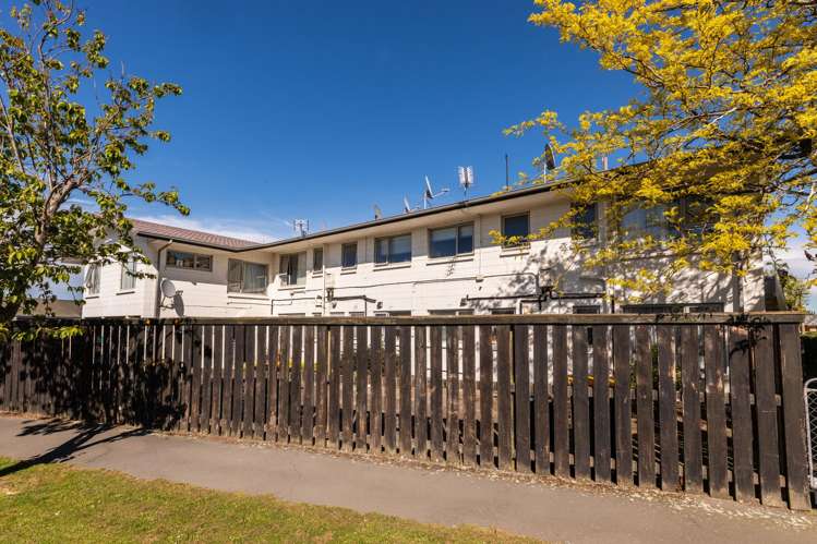 1-5/2 Douglas Street Lincoln_27
