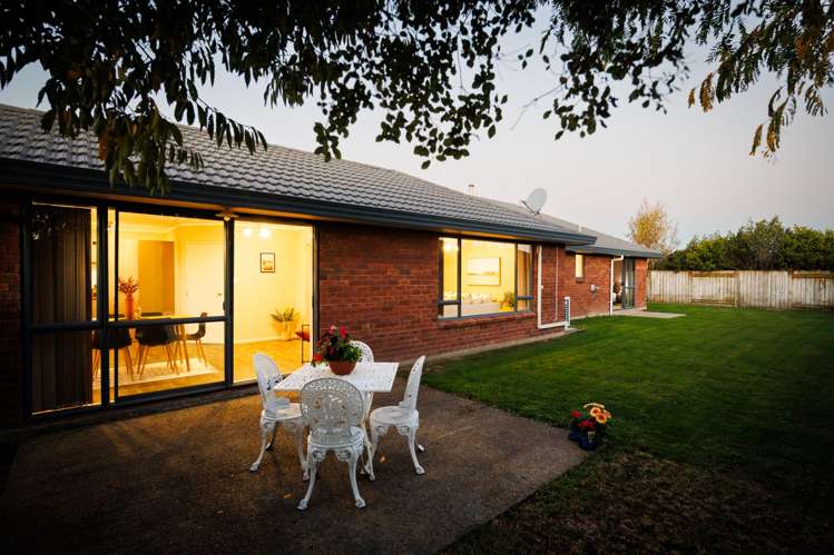 53 Meridian Grove Kelvin Grove_18