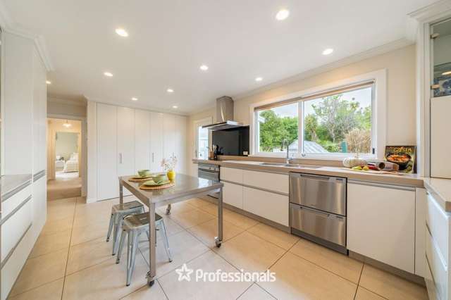 8 Willoughby Street Woburn_2