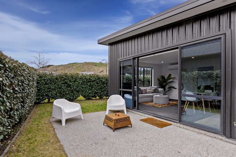 4 Sandford Terrace Lower Shotover_13