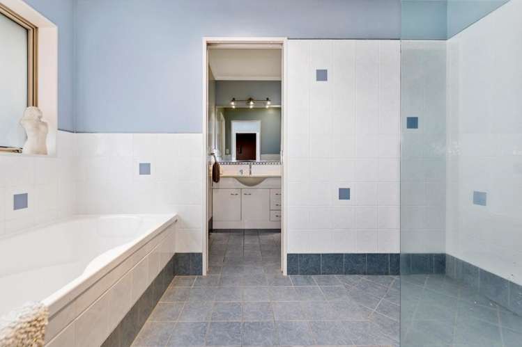 11 Aurora Avenue Welcome Bay_14