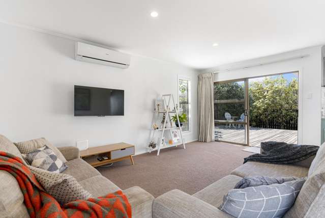 22a Kirrie Avenue Te Atatu South_1
