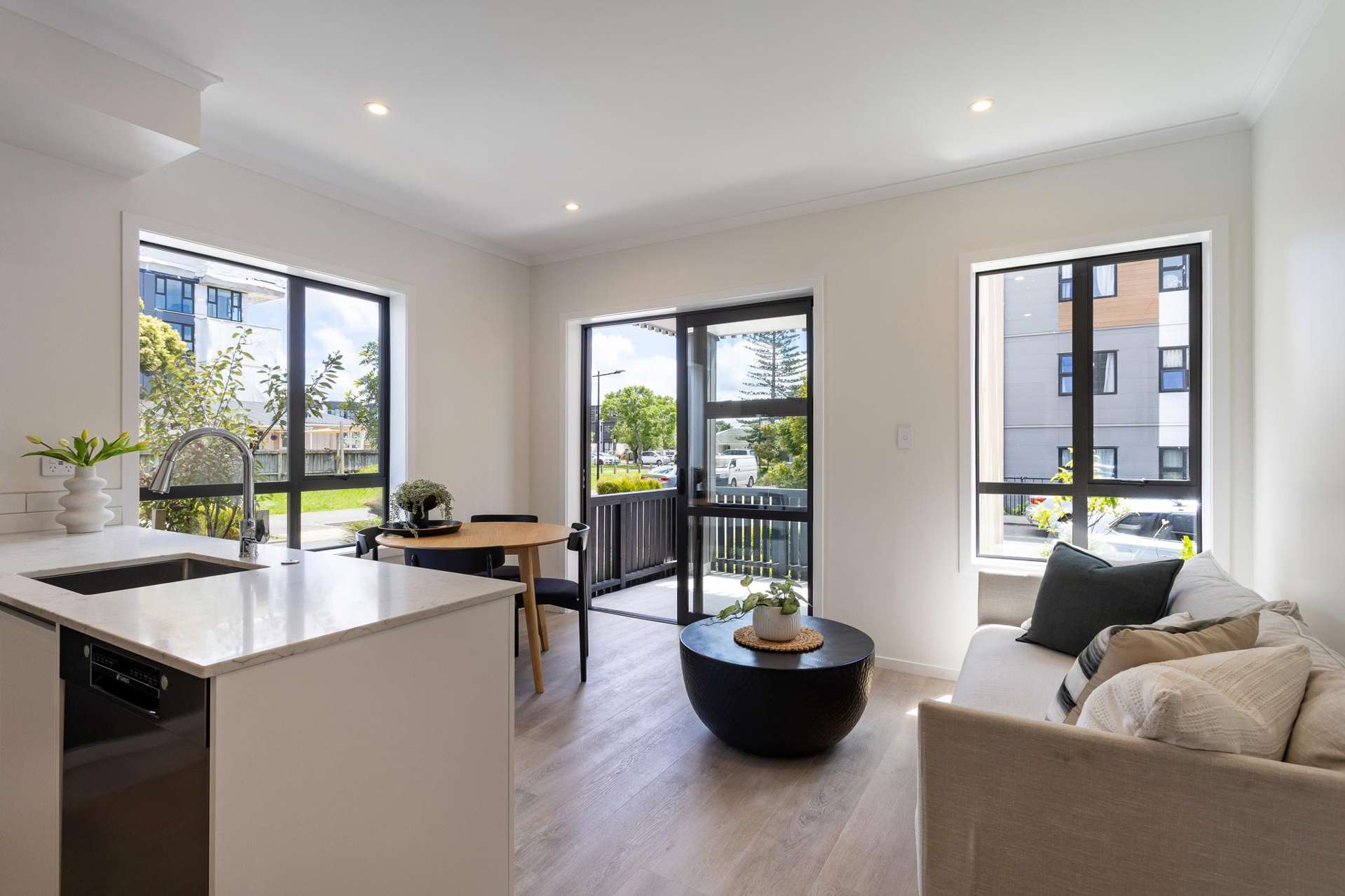 G02/9 Mahana Road Northcote_0