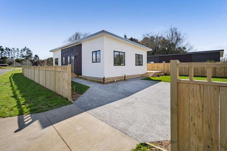 8 Horoeka Street Inglewood_0
