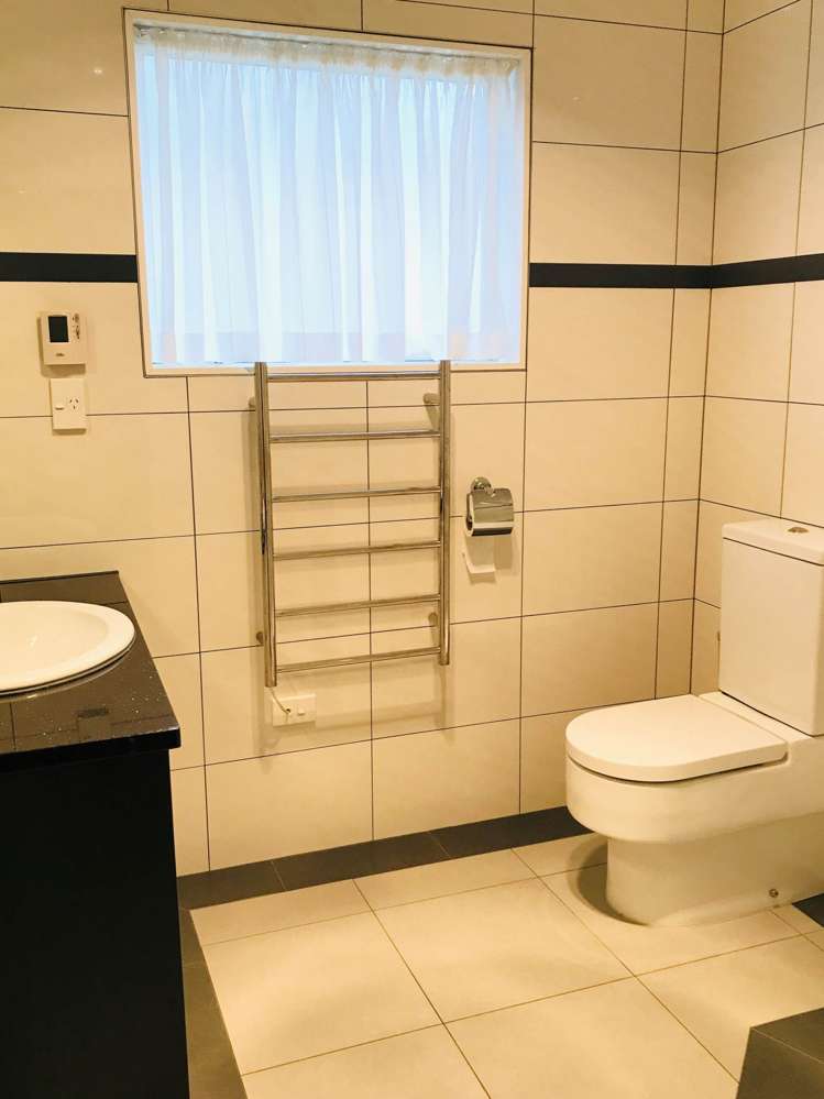 8 Beggs Way Flat Bush_7