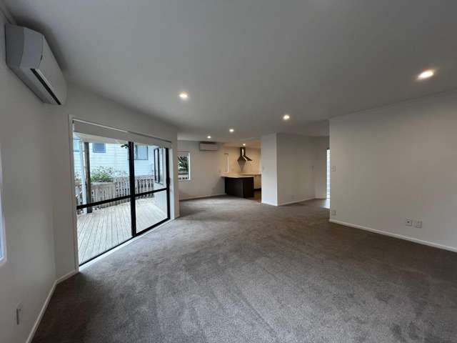 5 Goldfinch Rise Unsworth Heights_3