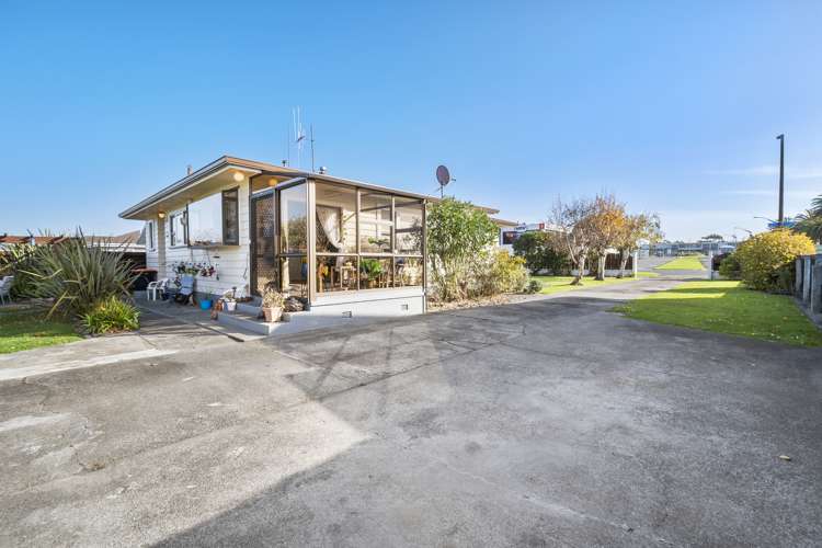 448 Tremaine Avenue Takaro_23