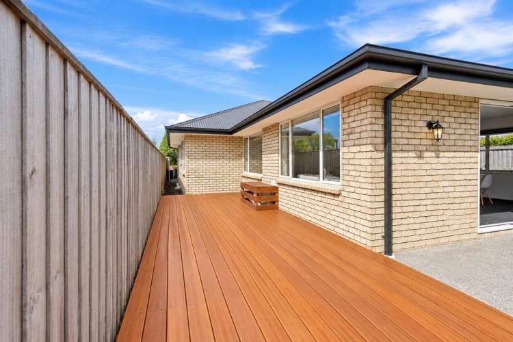 4 Annies Lane Aidanfield_26